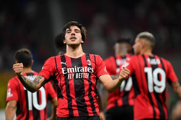 AC米兰延续稳定表现，意甲格局开云更精彩